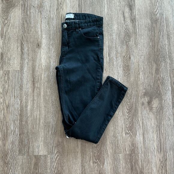 Free People Denim - Free People Busted Skinny Jeans Black Size 27 High Rise